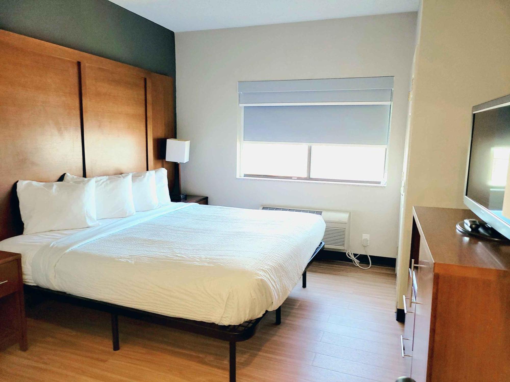Extended Stay America Suites - Buffalo - Airport Чиктовага Экстерьер фото