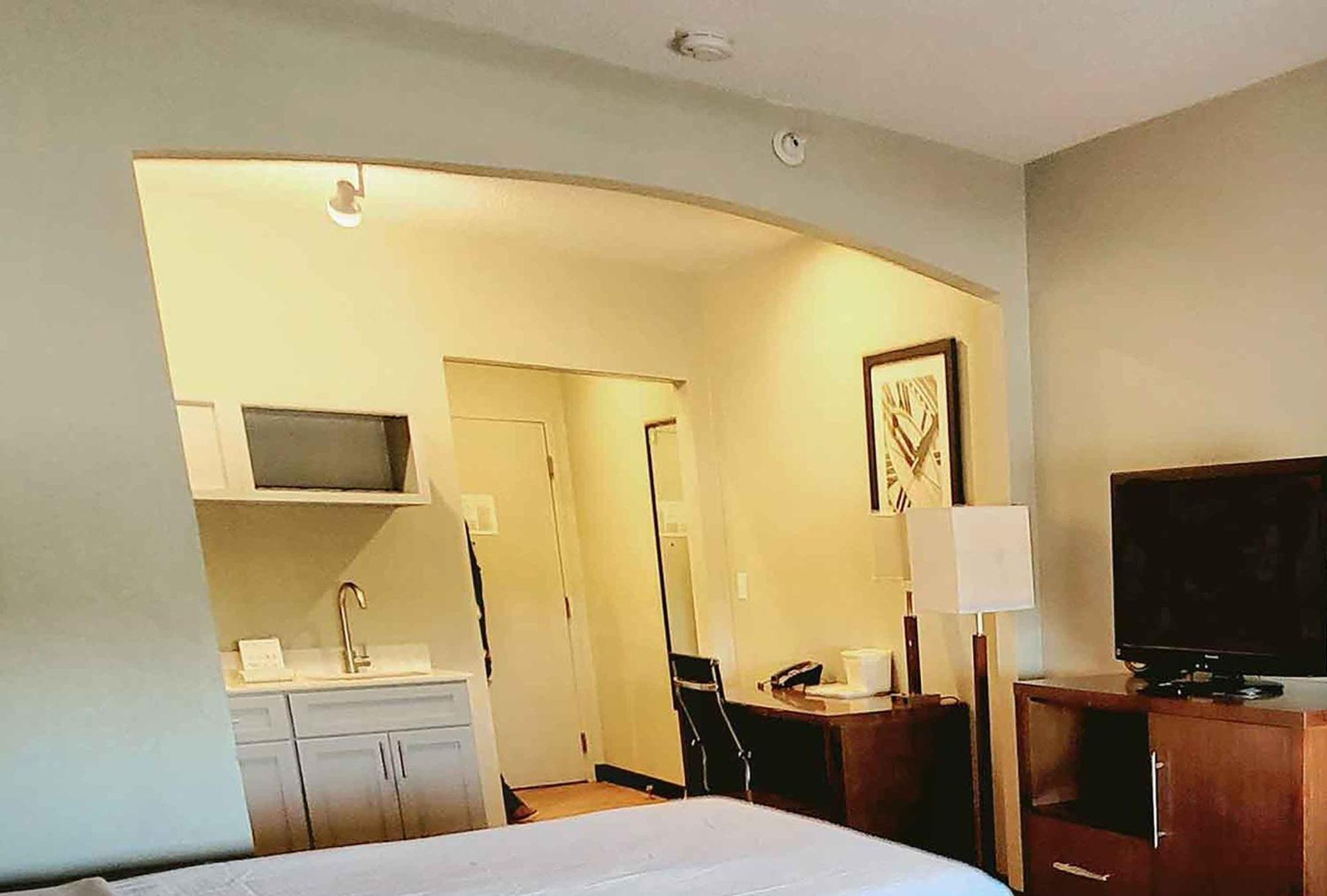 Extended Stay America Suites - Buffalo - Airport Чиктовага Экстерьер фото