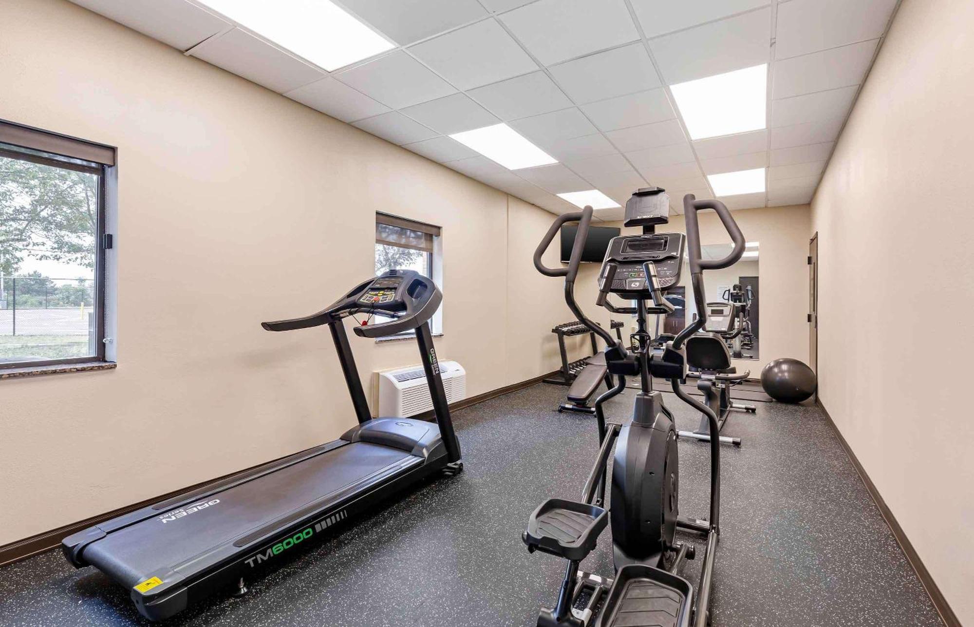 Extended Stay America Suites - Buffalo - Airport Чиктовага Экстерьер фото